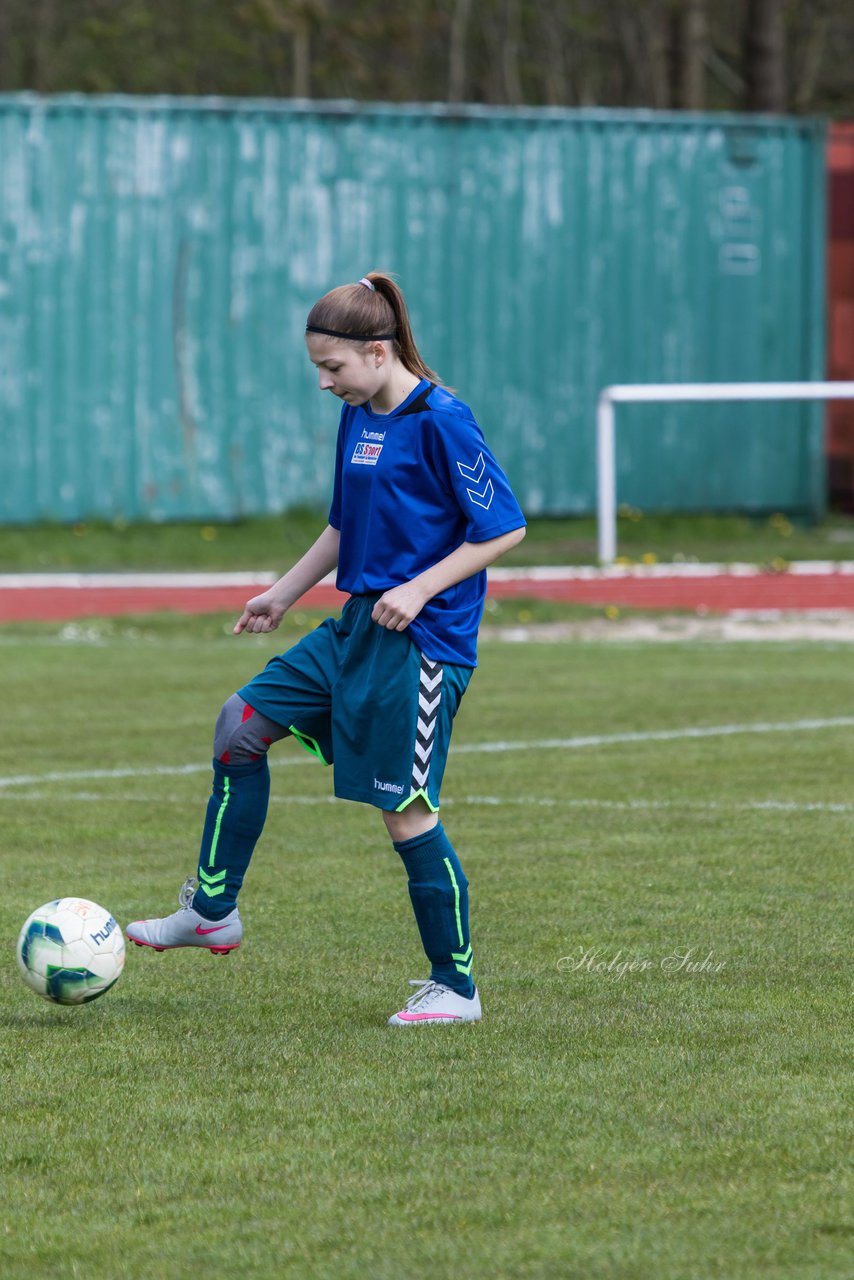 Bild 94 - wBJ VfL Oldesloe - SV Henstedt Ulzburg : Ergebnis: 3:3